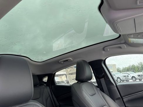 New 2025 Ford Mustang Mach-E Premium image 18