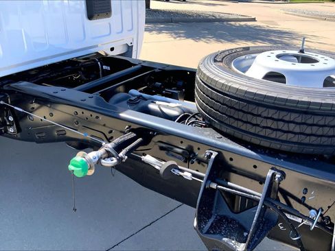 New 2026 RAM 5500 Tradesman AWD/4WD image 17