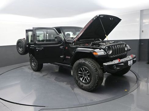 New 2026 Jeep Wrangler Unlimited Rubicon AWD/4WD image 34