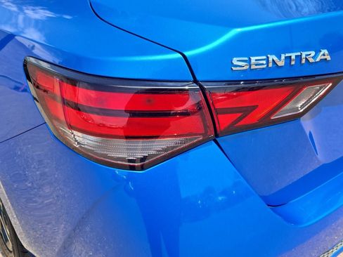 Used 2024 Nissan Sentra SV FWD image 32