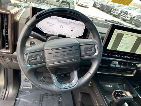 Used 2024 GMC Hummer EV 3X image 23
