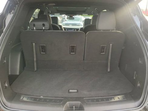 Used 2024 Buick Enclave Essence w/ Experience Buick Package image 13