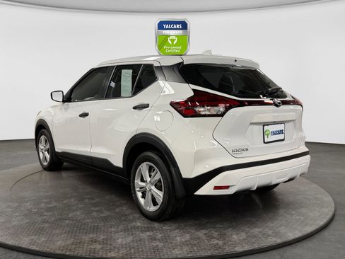 Used 2024 Nissan Kicks S FWD image 3