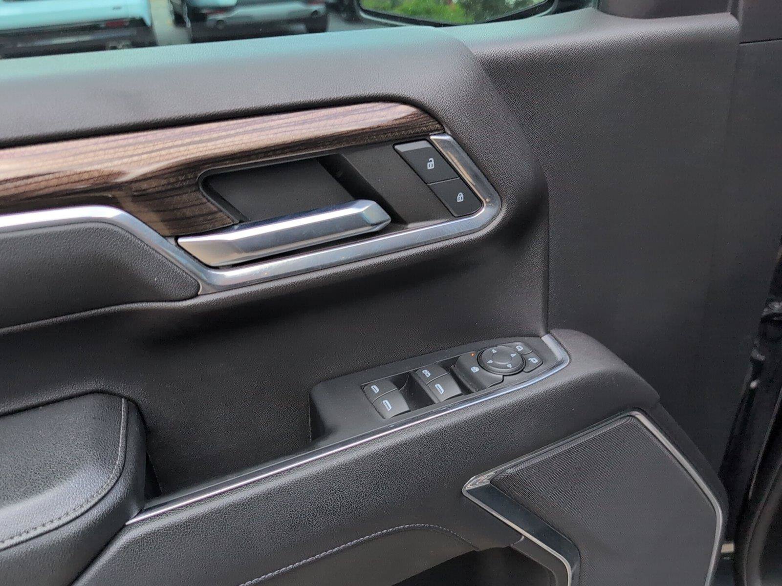 Used 2023 Chevrolet Silverado 1500 LT AWD/4WD image 12