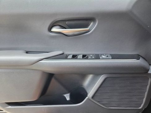 Used 2024 Lexus UX 250h FWD image 28