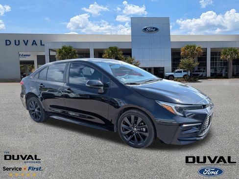 Used 2024 Toyota Corolla SE w/ SE Premium Package image 1