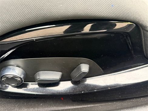 Used 2021 Chevrolet Corvette Stingray Premium Conv w/ Chrome Exterior Badge Package image 12