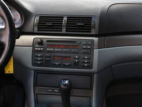 Used 2004 BMW M3 Coupe RWD image 41