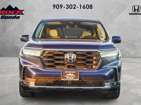 Certified 2025 Honda Pilot EX-L image 3