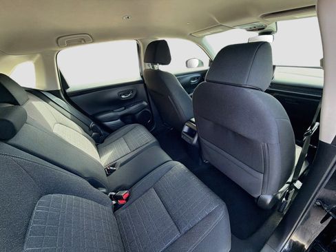 Certified 2024 Honda HR-V LX image 28