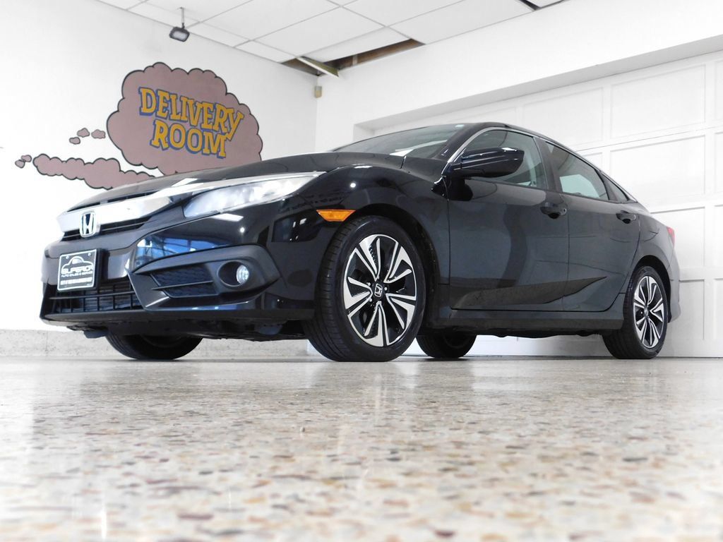 Used 2017 Honda Civic EX-T image 7
