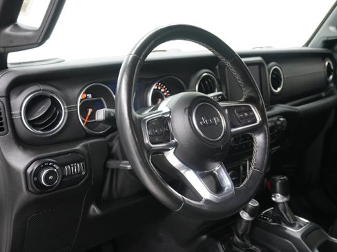 Used 2021 Jeep Wrangler Unlimited Sahara AWD/4WD image 12