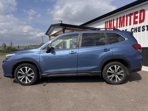 Used 2021 Subaru Forester Limited image 12