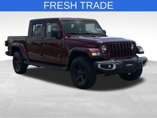 Used 2021 Jeep Gladiator Sport AWD/4WD video 1