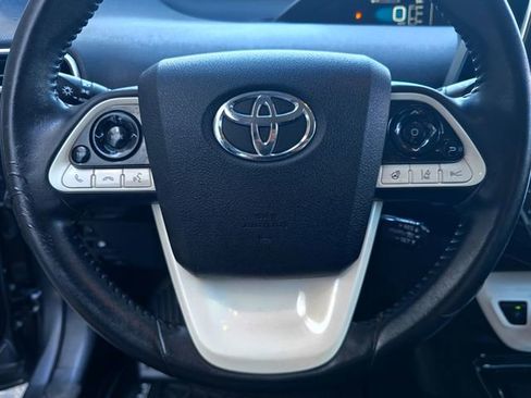 Used 2017 Toyota Prius Prime Advanced FWD image 14
