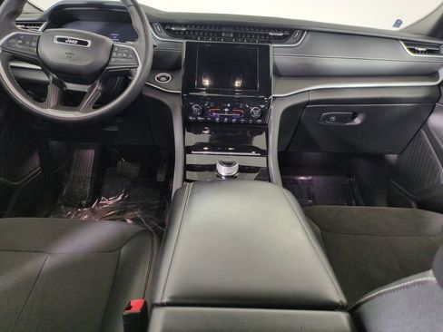 Used 2024 Jeep Grand Cherokee L Altitude image 20