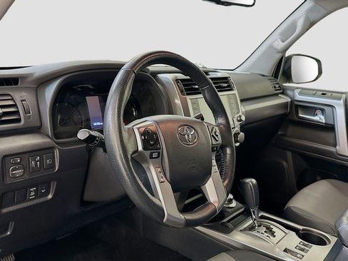 Used 2024 Toyota 4Runner SR5 Premium image 18