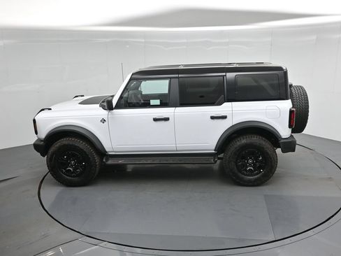 New 2026 Ford Bronco Outer Banks w/ Sasquatch Package AWD/4WD image 44