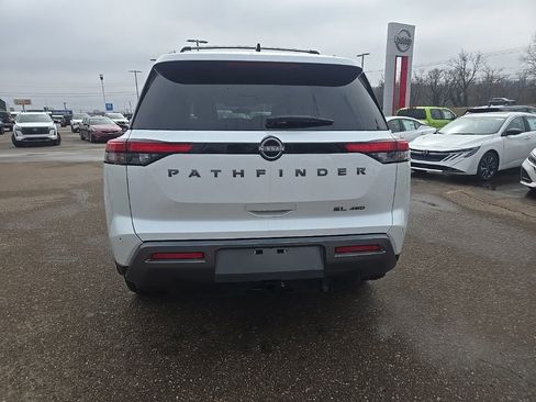 New 2026 Nissan Pathfinder SL w/ SL Premium Package AWD/4WD image 6