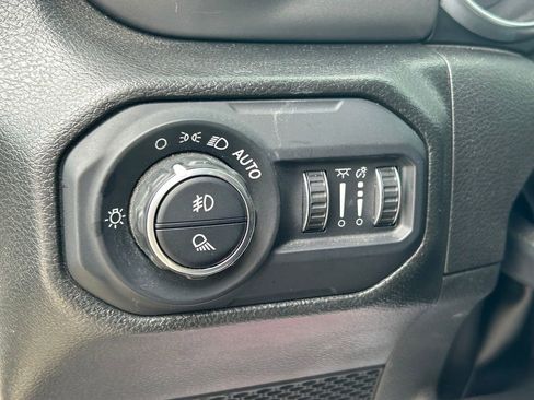 Used 2022 Jeep Gladiator Sport AWD/4WD image 22