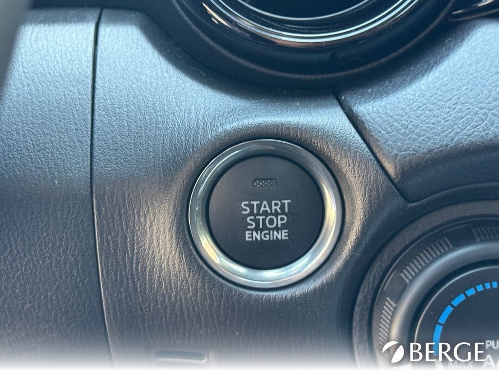New 2026 MAZDA MX-5 Miata Club w/ Weather Package RWD image 22