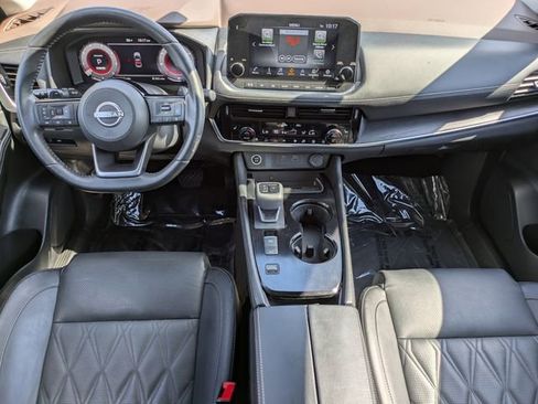 Used 2023 Nissan Rogue Platinum w/ Platinum Premium Package FWD image 15