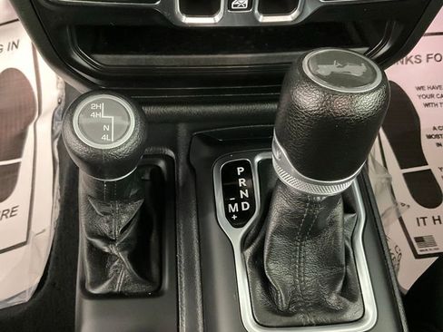 Certified 2021 Jeep Wrangler Unlimited Sport image 23