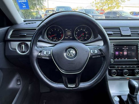 Used 2019 Volkswagen Passat 2.0T Wolfsburg image 12
