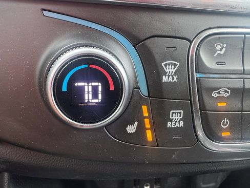 Used 2018 Chevrolet Traverse LT image 20