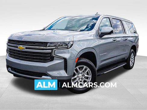 Used 2024 Chevrolet Suburban LT RWD image 1