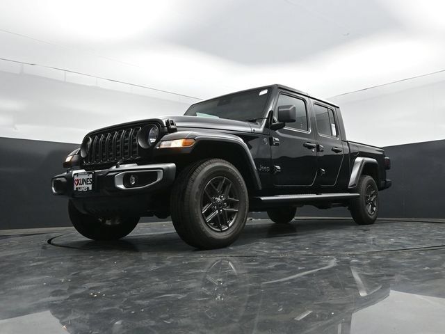 Used 2024 Jeep Gladiator Sport AWD/4WD image 61
