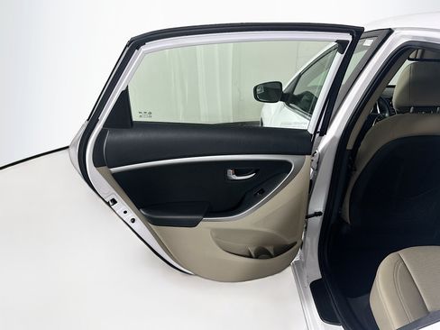 Used 2013 Hyundai Elantra GT FWD image 24