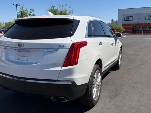 Used 2017 Cadillac XT5 Premium Luxury FWD image 5