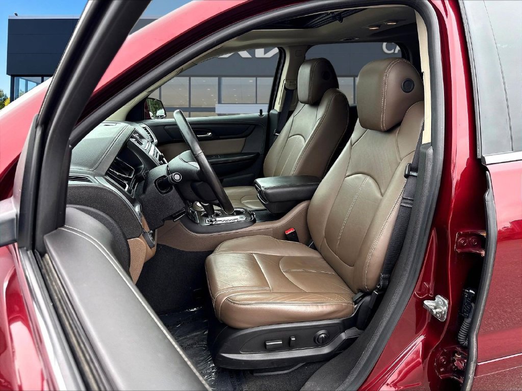 Used 2017 GMC Acadia Limited SLT AWD/4WD image 24