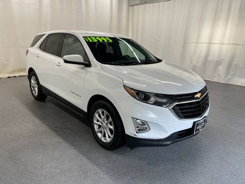 Used 2019 Chevrolet Equinox LT FWD image 3