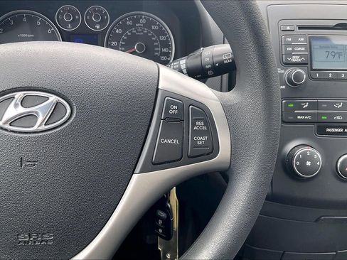 Used 2012 Hyundai Elantra w/ Preferred Pkg FWD image 20