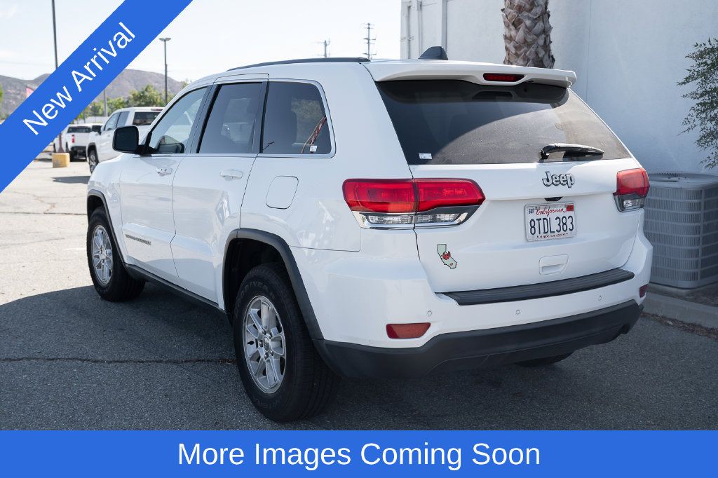 Used 2018 Jeep Grand Cherokee Laredo RWD image 5