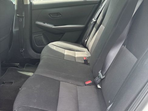 Used 2024 Nissan Sentra SV FWD image 3