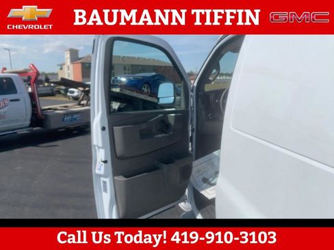 Used 2024 Chevrolet Express 2500 w/ Driver Convenience Package image 2
