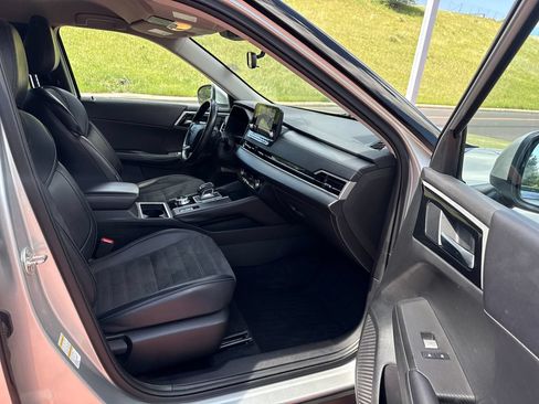 Used 2024 Mitsubishi Outlander SE AWD/4WD image 29