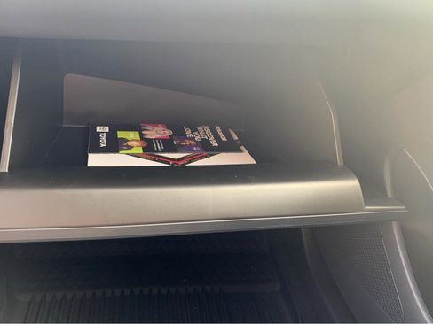 Used 2024 Toyota Corolla LE w/ LE Convenience Package image 25