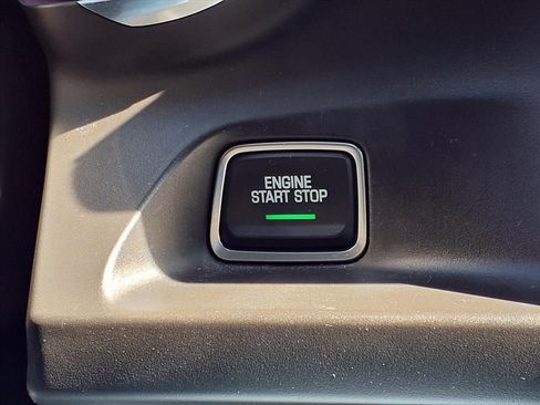 Used 2019 Chevrolet Camaro SS image 15