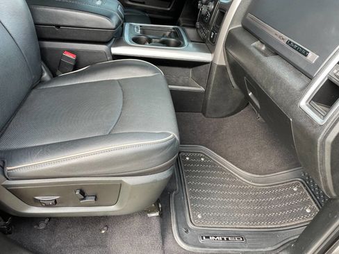 Used 2018 RAM 3500 Laramie Longhorn image 32