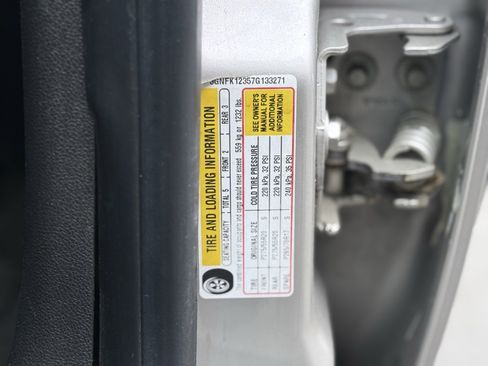 Used 2007 Chevrolet Avalanche LTZ w/ LTZ Preferred Equipment Group image 47