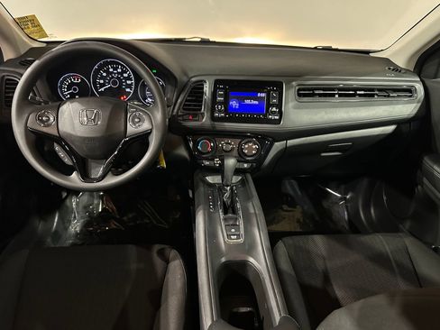 Used 2018 Honda HR-V LX image 28