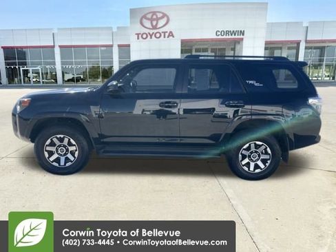 Used 2024 Toyota 4Runner TRD Off-Road image 2