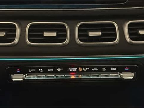 Used 2023 Mercedes-Benz GLE 53 AMG 4MATIC image 22