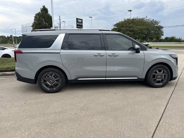 Used 2025 Kia Carnival SX FWD image 4