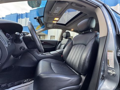 Used 2017 INFINITI QX50 AWD w/ Premium Plus Package image 27