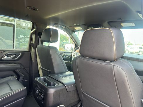 Used 2023 Chevrolet Suburban Premier AWD/4WD image 14